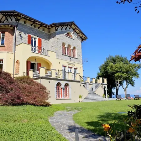 Luxurious In Piedmont With Jaccuzi Villa